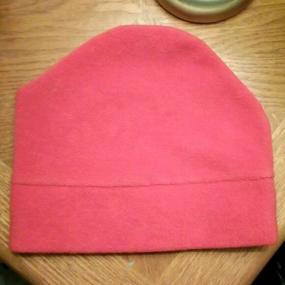 ​Columbia Sportswear Youth S/M Red Fleece Beanie Hat Boys Winter Warm Soft. - Picture 2 of 5